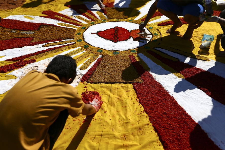 Veja o que abre e fecha no Corpus Christi em São Paulo e no Rio de