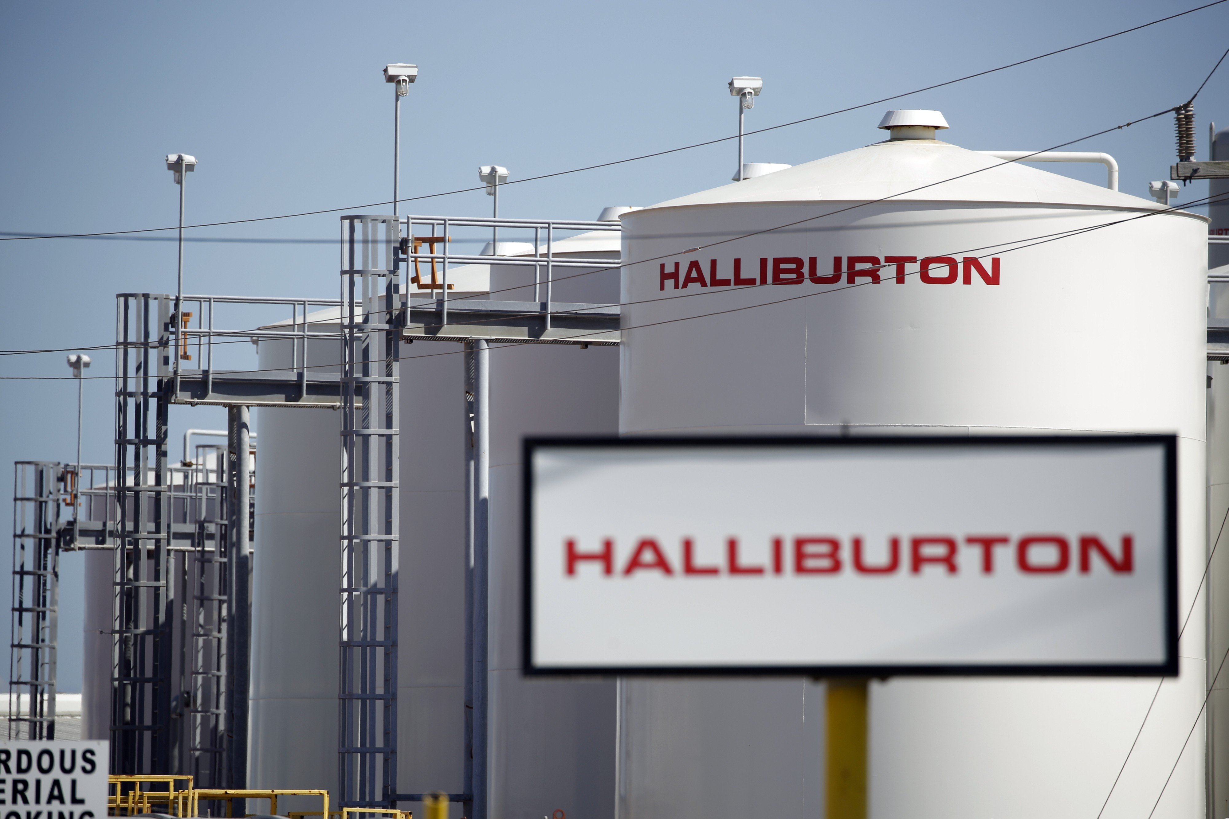 Lucro da Halliburton cai 7% no 4º trimestre, para US$ 615 milhões