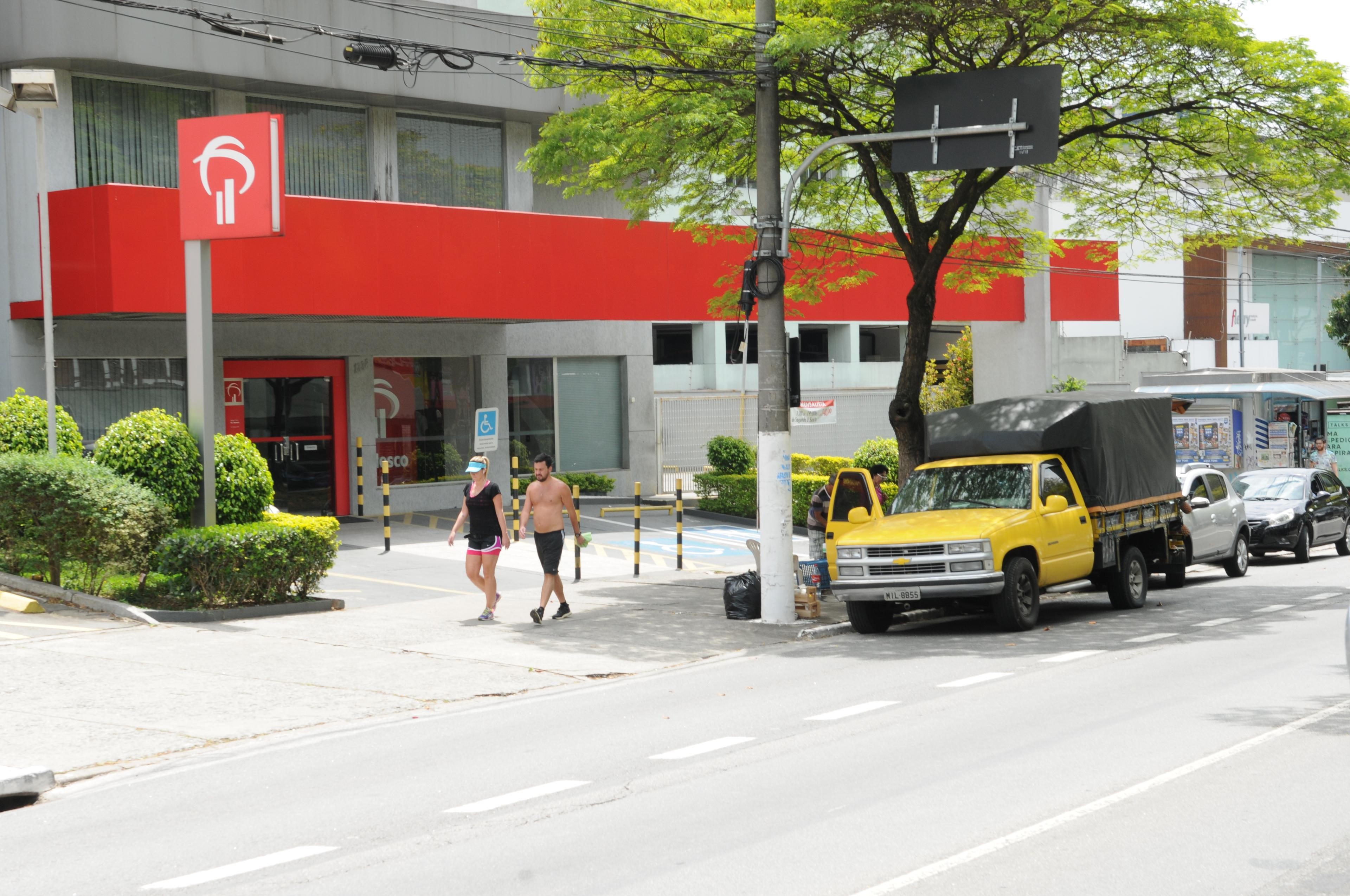 091016agenciabradesco05.jpg