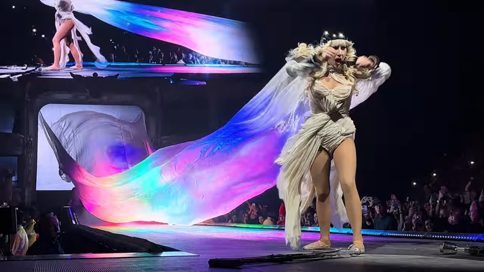 【新品】Lady Gaga (Mサイズ)VanishSweatpant 未使用 Turnê de Lady Gaga mostra por que ela domina o xadrez do pop | Eu
