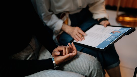 Crescimento do emprego via aumento da renda favorece consumo e gera mais trabalho, diz IBGE Crescimento do emprego via aumento da renda favorece consumo e gera mais trabalho, diz IBGE