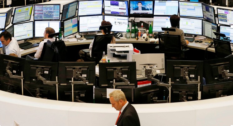 Bolsas da Europa fecham em queda com pressão do setor financeiro