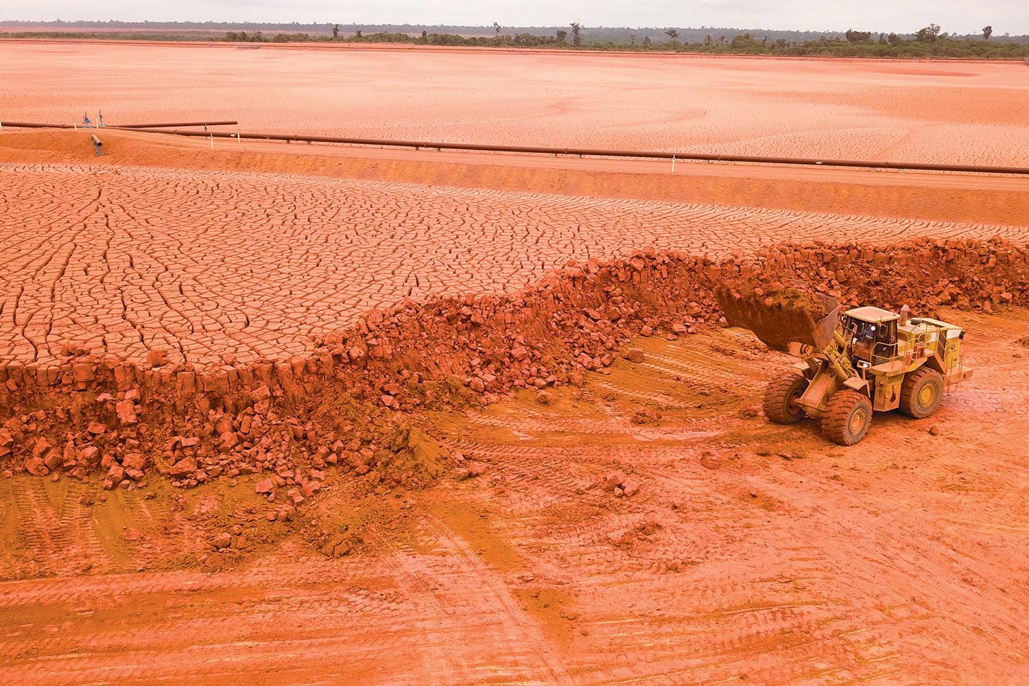 Com o fim das barragens a montante, mineradoras inovam em meios de dispor material não aproveitado - QTU Questões do Universo