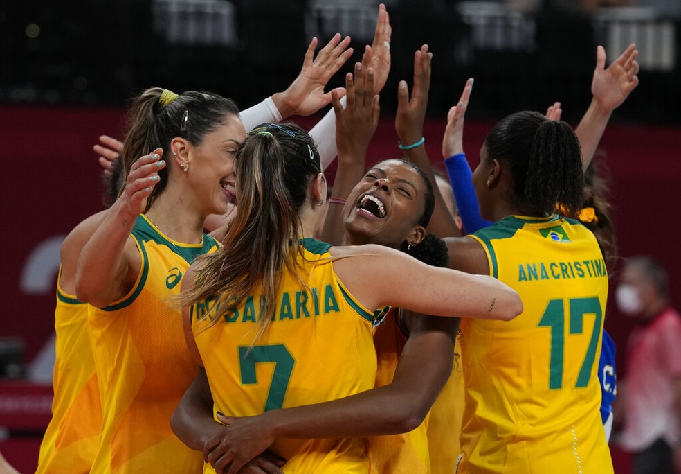 Olimpíada 2021: Brasil atropela Coreia e vai à final no vôlei feminino ...