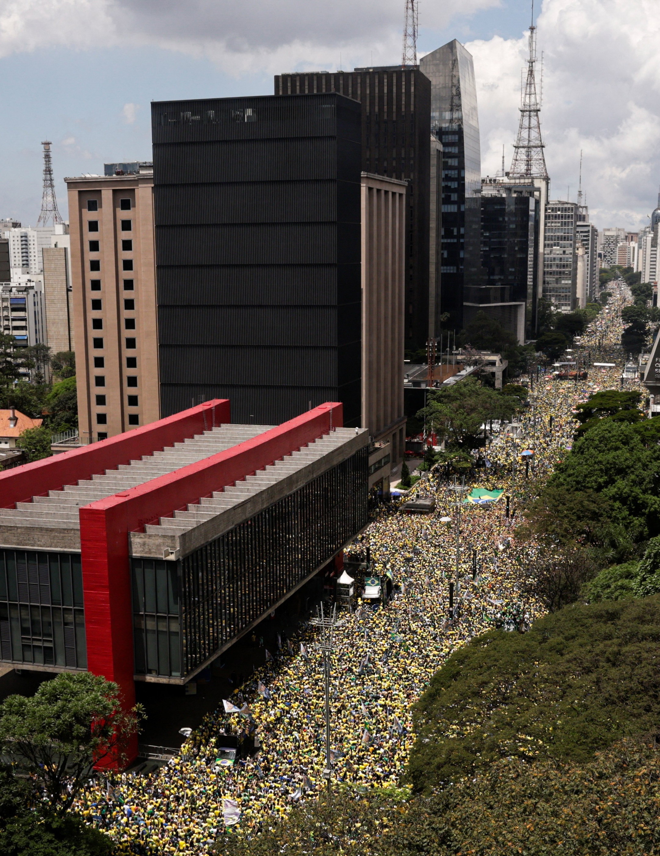 Atrás dos indecisos, Lula e Flávio devem explorar fragilidades do adversário - Foto