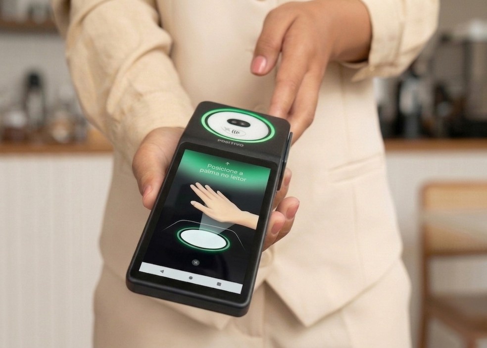 terminal de pagamento com palma da mao 1