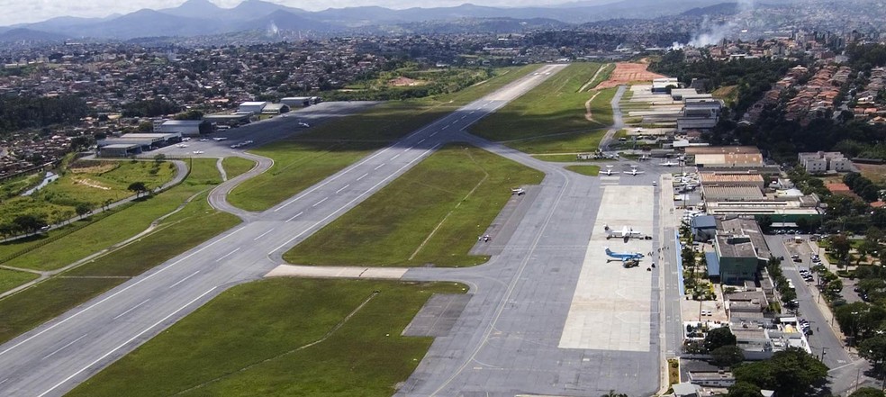 Nova concessão do aeroporto de Pampulha terá 30 anos de duração e prevê investimentos de R$ 151 milhões, sendo R$ 50 milhões já nos primeiros três anos — Foto: Carlos Alberto/Imprensa MG/Divulgação
