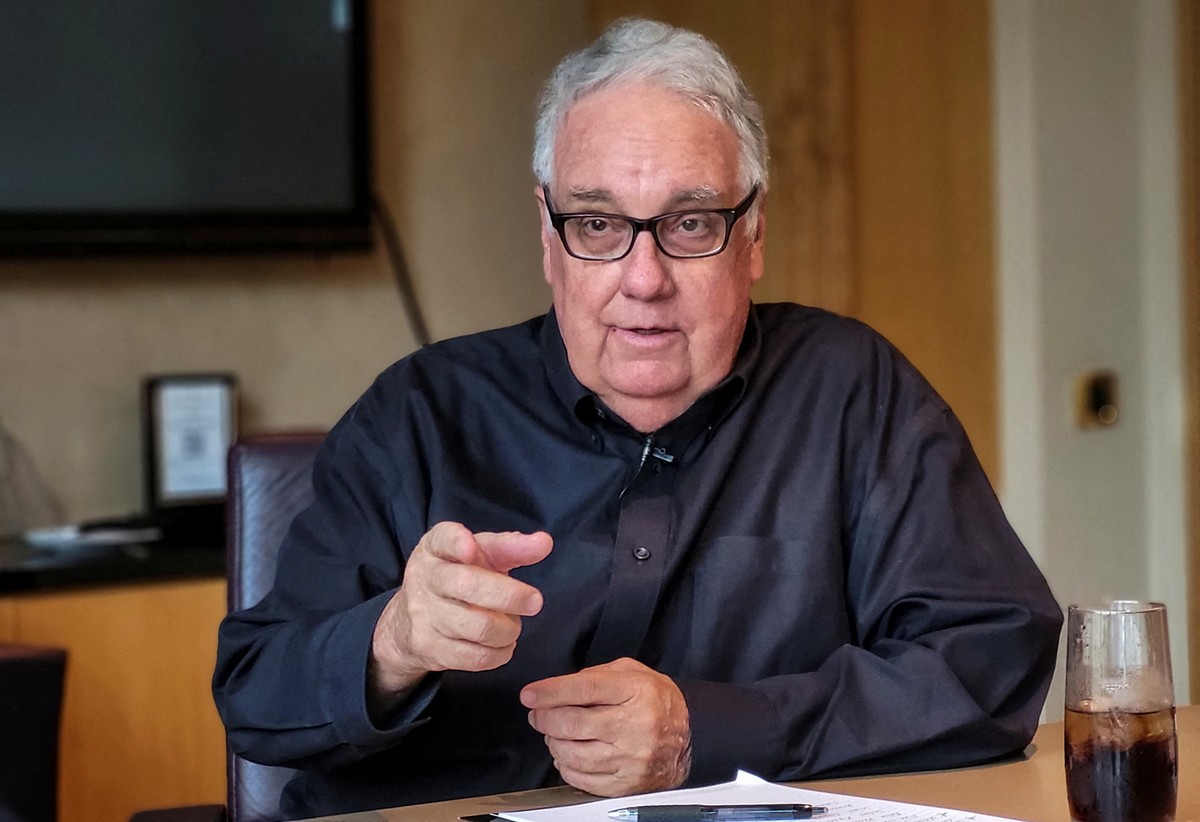 Herdeiro assume comando simbólico para proteger a alma da Berkshire Hathaway