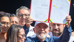 Lula sanciona reajuste da tabela do IR