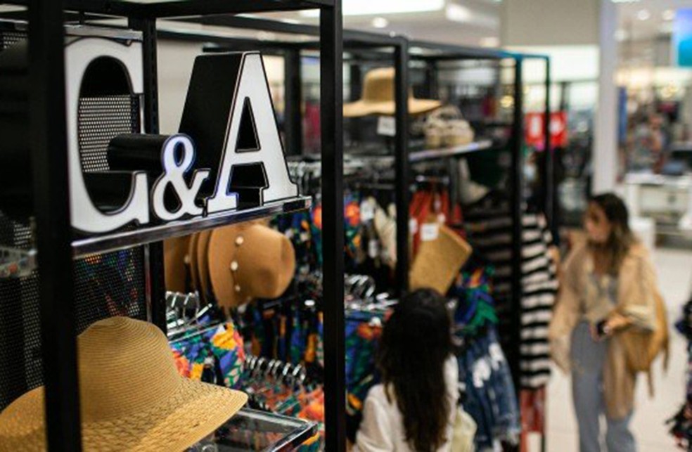 A varejista de moda C&A tem uma agenda de metas ESG a serem adotadas até 2030: insumo reciclado ou certificado — Foto: Divulgação