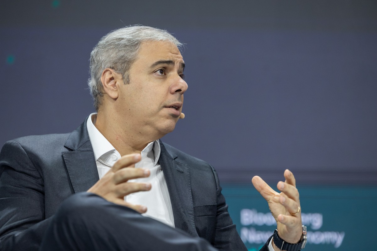 Investigação revela plano de ex-banqueiro para prejudicar CEO do Itaú