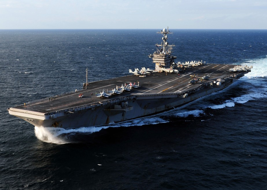 【希少】USS e Washington こけし ジョージ・ワシントン Conheça o porta-aviões USS George Washington, que chegou ao Brasil