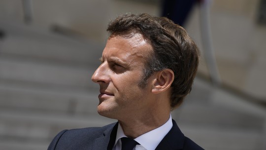 Presidente da França chega ao Senado para visita oficial