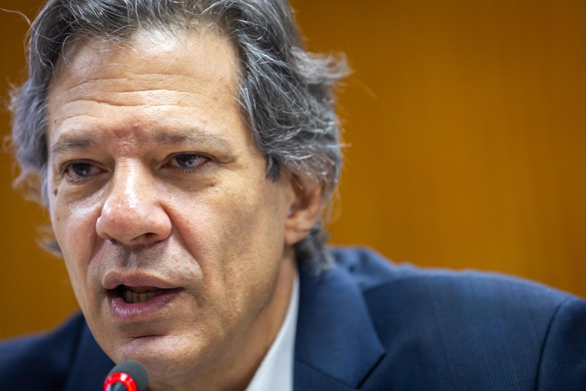 Em meio a tarifaço de Trump, Haddad diz preferir estímulo à economia via política monetária, e não fiscal