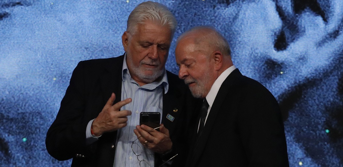 Pressionado, Wagner deixa liderança no Senado após conversa ‘entre amigos’ com Lula