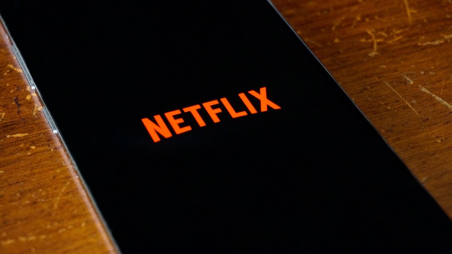 Netflix começa a cobrar pelo compartilhamento de senhas no Brasil - Jornal  O Diário