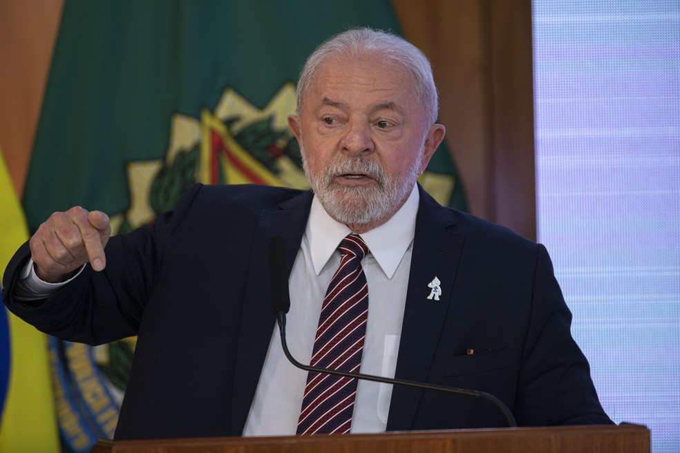 O presidente Lula disse que americanos e europeus deveriam parar de incentivar o conflito e criticou o envio de armas para o exército ucraniano — Foto: Jodson Alves/Agência Brasil