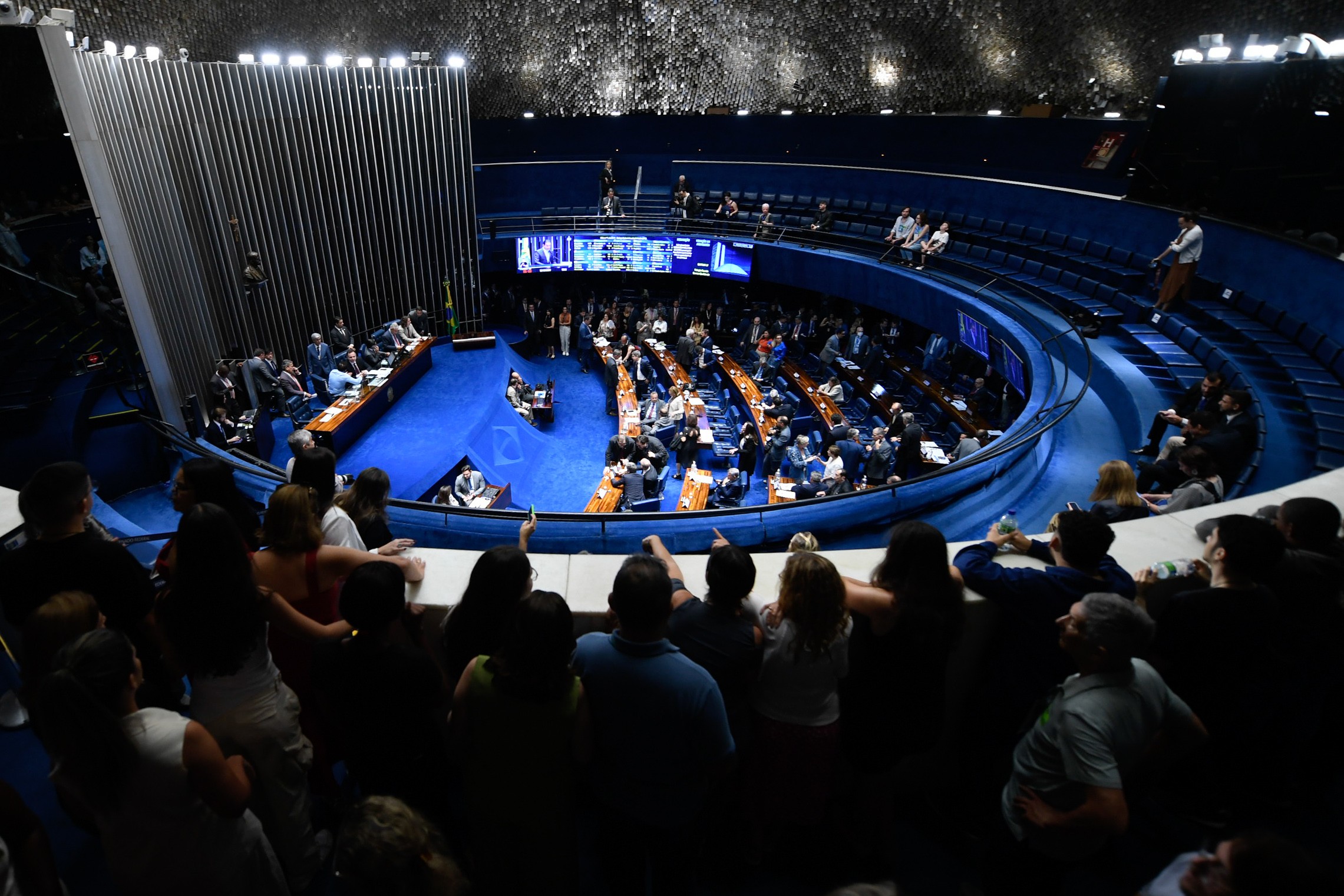 Senado pode votar hoje projeto que muda Lei da Ficha Limpa e reduz prazo de inelegibilidade de políticos