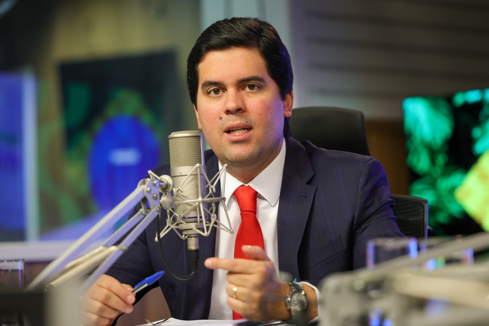 Ministro André Fufuca, afastado de funções partidárias pelo PP.