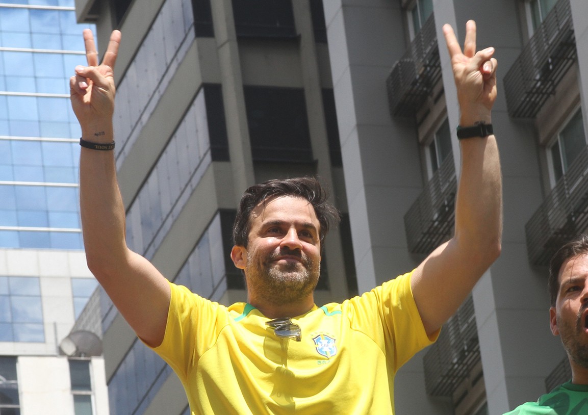 ‘Não vamos bater em petista, nem vamos falar mal de Lula’ - Foto
