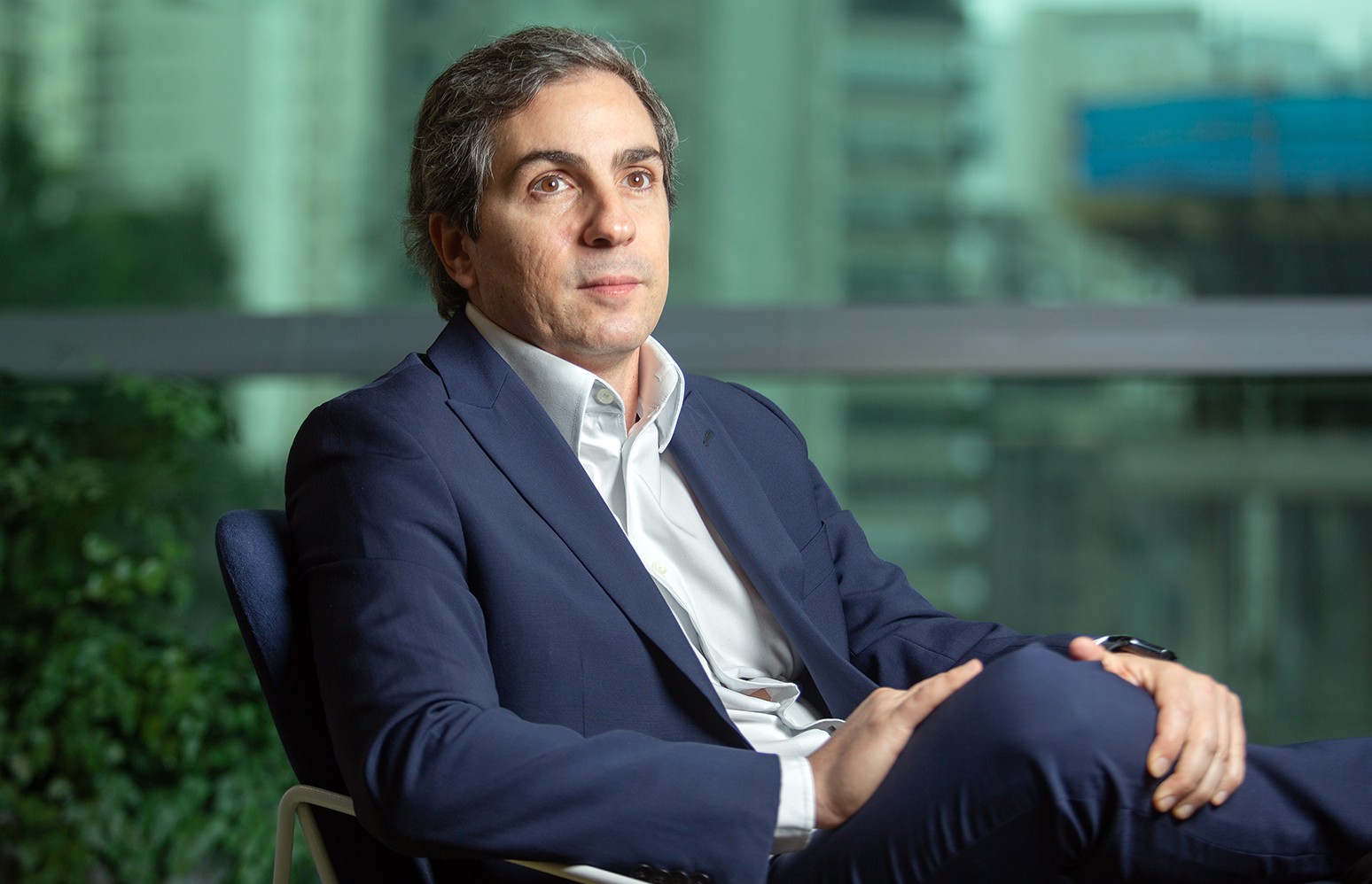 Com piora da inflação, Bruno Serra, da Itaú Asset, vê chance de BC interromper ciclo de cortes na Selic