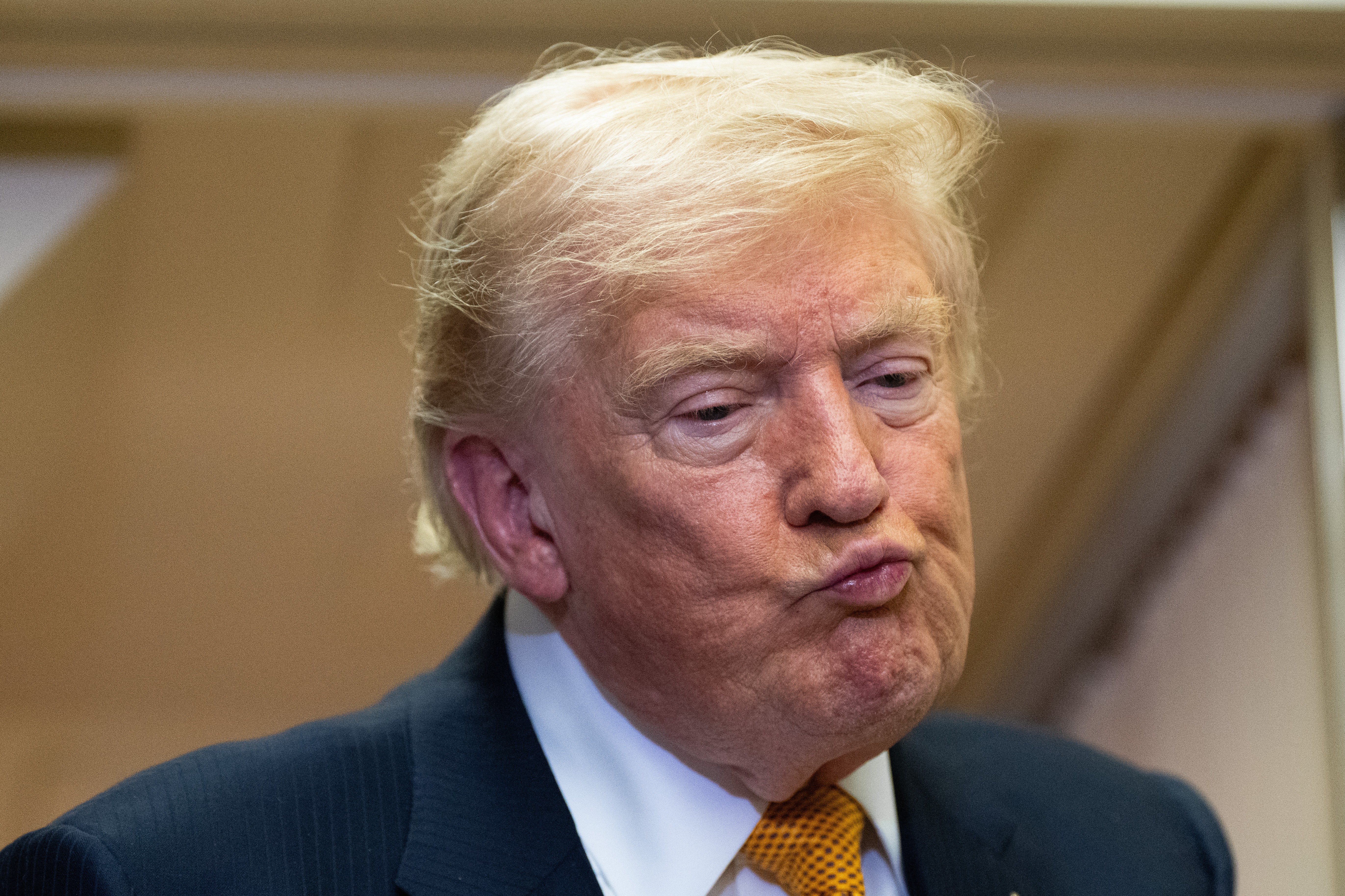 Grupos de defesa dos direitos vão à Justiça contra decreto de Trump sobre Tribunal Penal Internacional