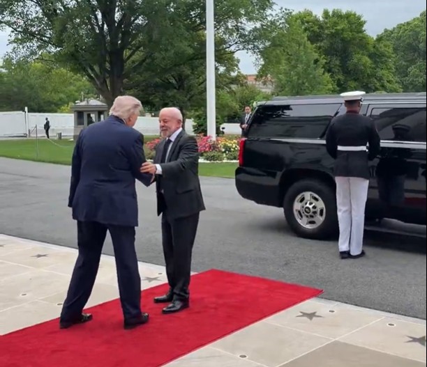 Após reunião de uma hora e meia, Lula e Trump almoçam na Casa Branca