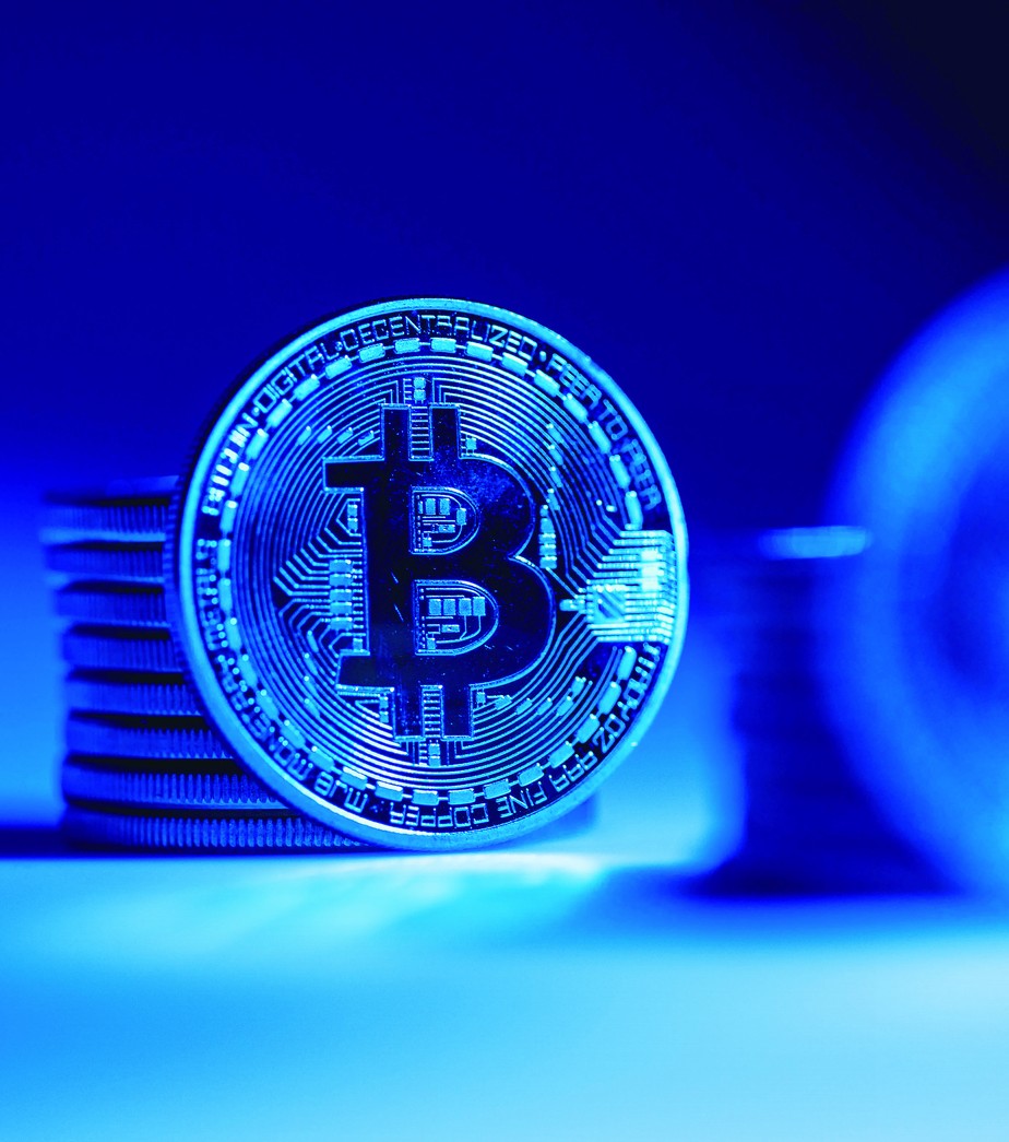 Bitcoin retoma correlação com Nasdaq e avança pelo quarto dia |  Criptomoedas | Valor Econômico