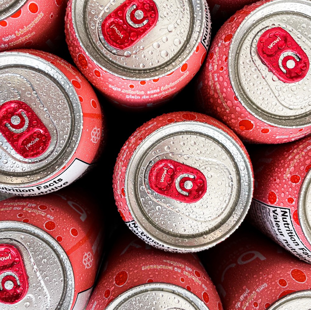 Latas de refrigerante — Foto: James Yarema/Unsplash