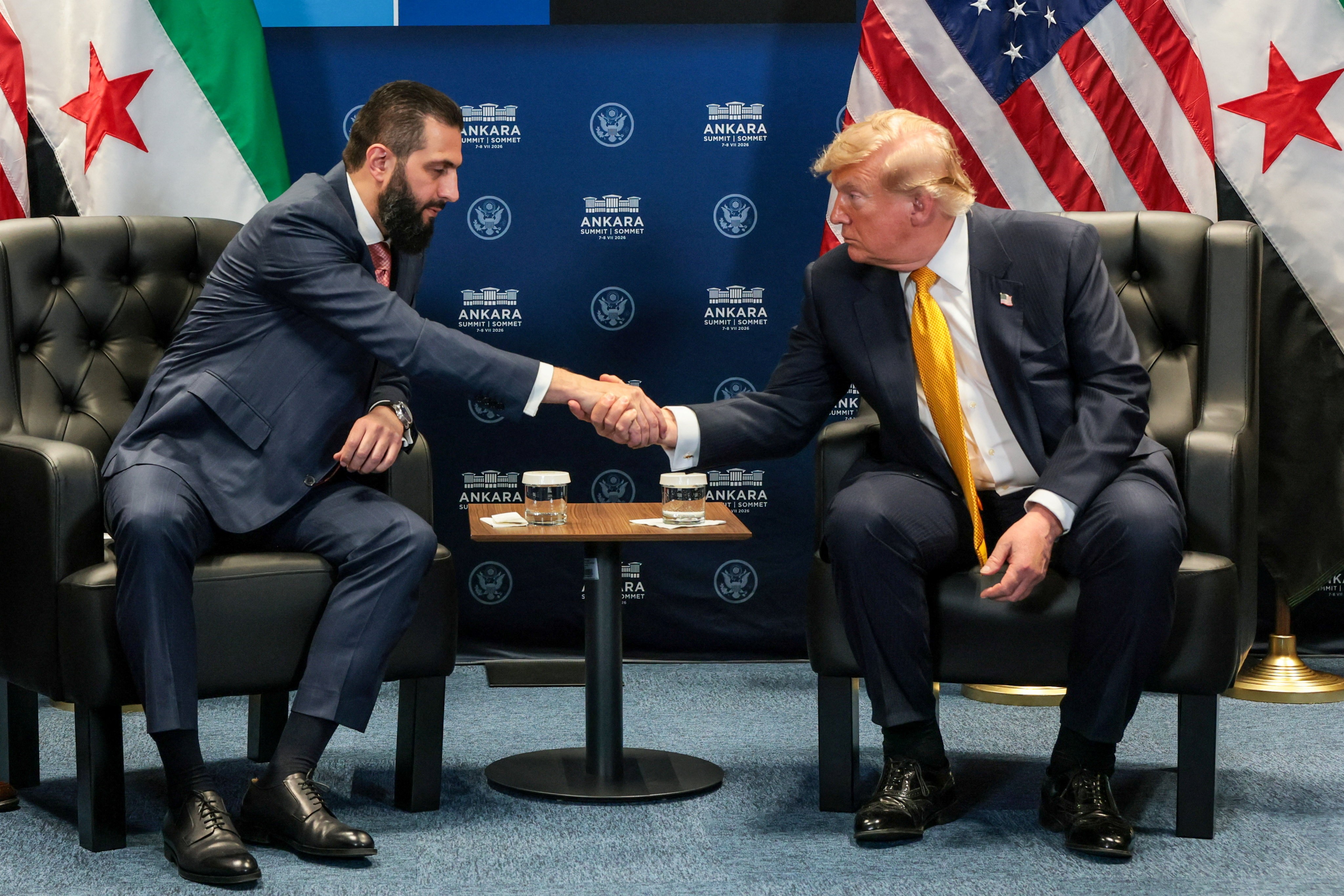 Trump sinaliza possibilidade de retirar a Síria da lista de países patrocinadores do terrorismo