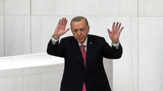 Erdogan toma posse e inicia terceiro mandato como presidente da Turquia