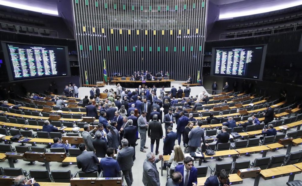 Sessão de votação no plenário da Câmara — Foto: Zeca Ribeiro/Câmara dos Deputados