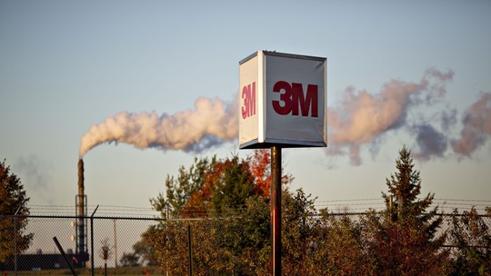 3M deve pagar ao menos US$ 10 bi por poluição de produtos químicos, diz agência