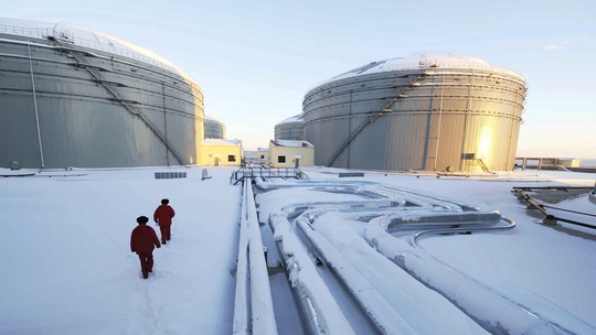 Rússia impõe restrição temporária à exportação de petróleo e diesel