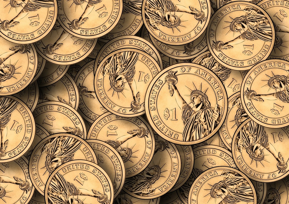Fim da Hegemonia do Dólar? Executivo do DNB Alerta para Declínio como Moeda de Reserva Global