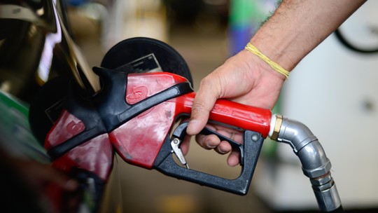 Preço da gasolina sobe até R$ 0,33 por litro após alta do ICMS, aponta pesquisa