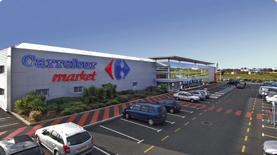 Carrefour registra vendas de 22,2 bilhões de euros no 1º trimestre