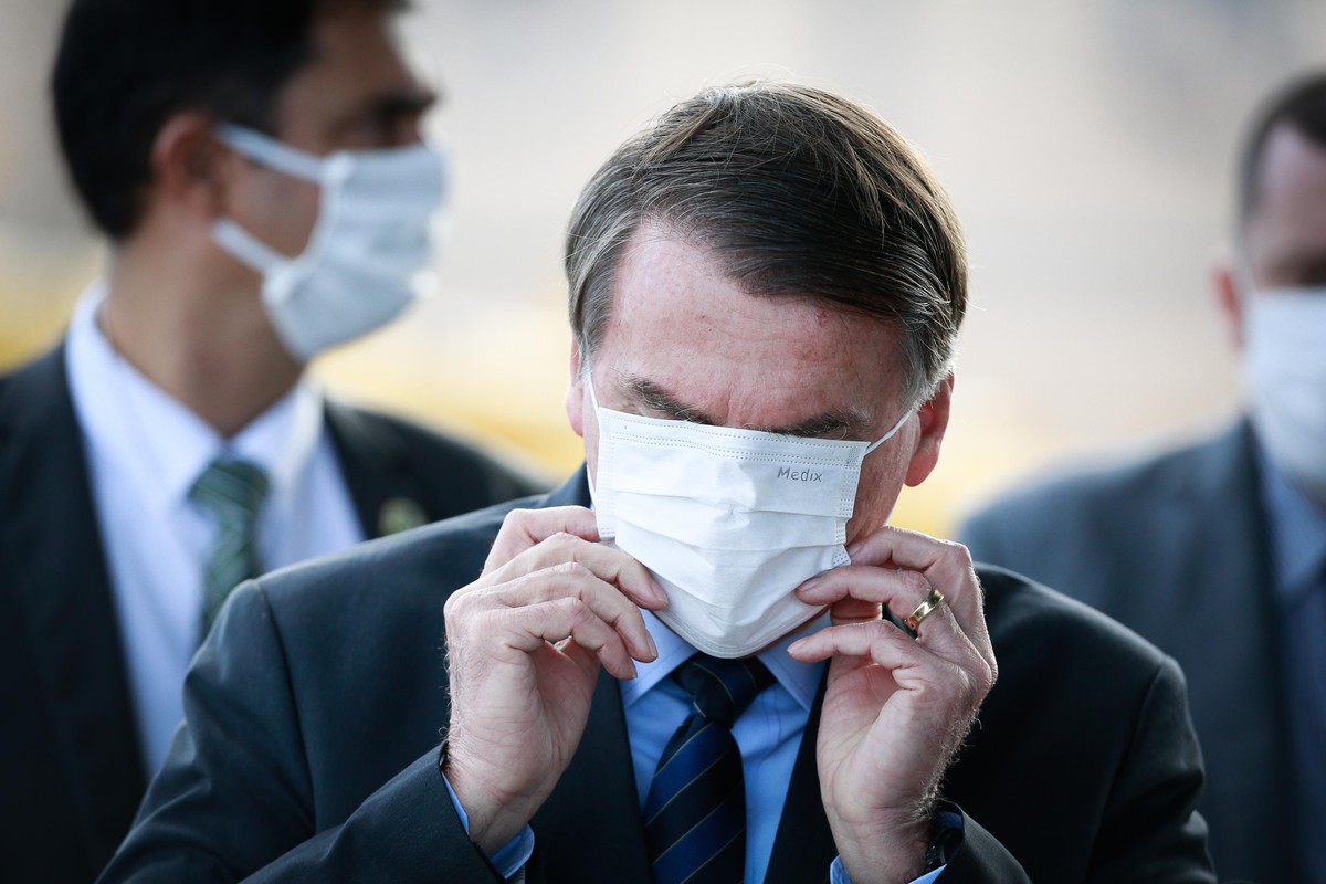 Apesar de aval da Anvisa, Bolsonaro repete que vacinas contra o ...