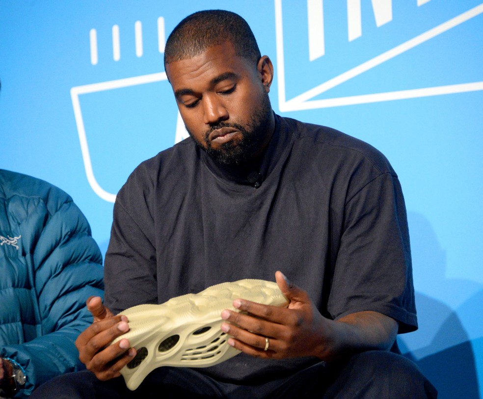 Adidas china bloomberg dolar new arrivals