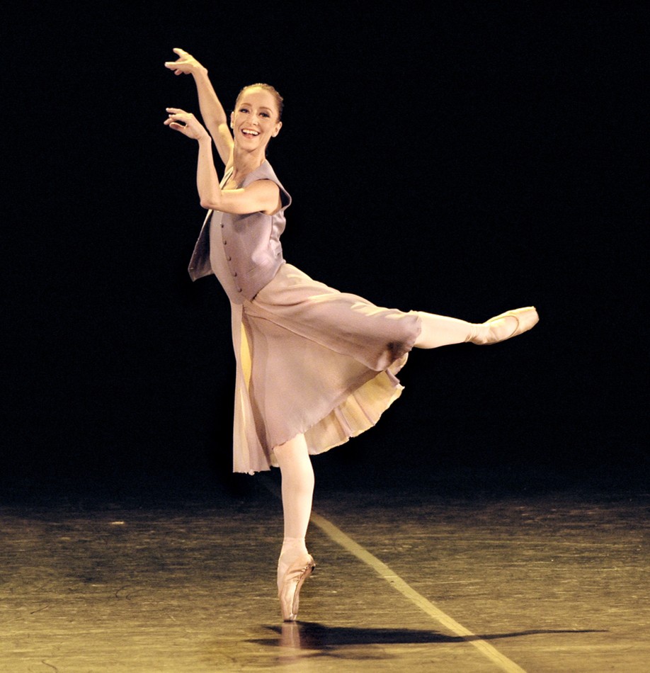 Exposição mostra como Ana Botafogo ajudou a tornar o balé uma arte mais popular