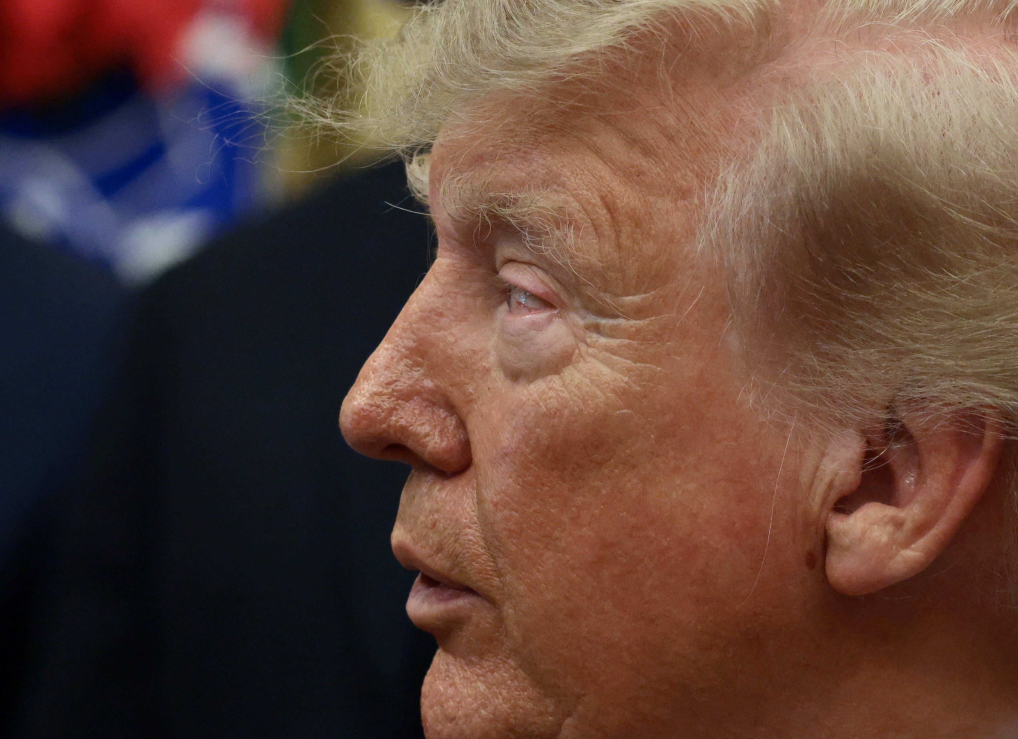 Trump sugere rever apoio  
ao Reino Unido nas  Malvinas - QTU Questões do Universo