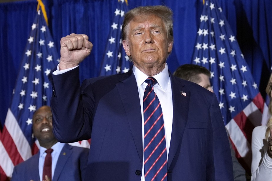 Trump pode perder mais da metade dos eleitores em Estados indefinidos, se  for condenado | Mundo | Valor Econmico