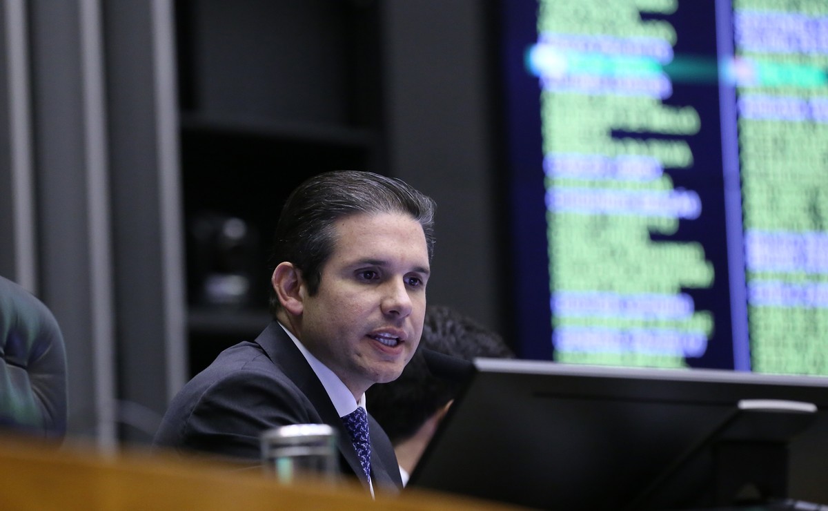 Hugo Motta critica política de incentivos fiscais do governo: 'está exagerada e país não suporta por muito mais tempo'