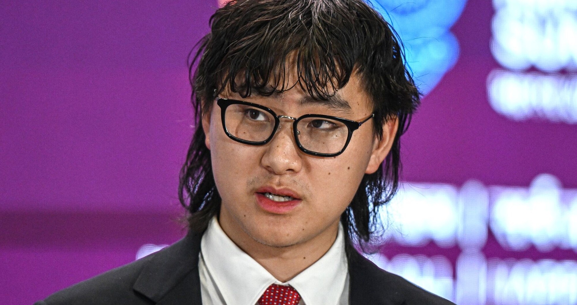 Como Alexandr Wang tenta criar uma inteligência artificial poderosa
