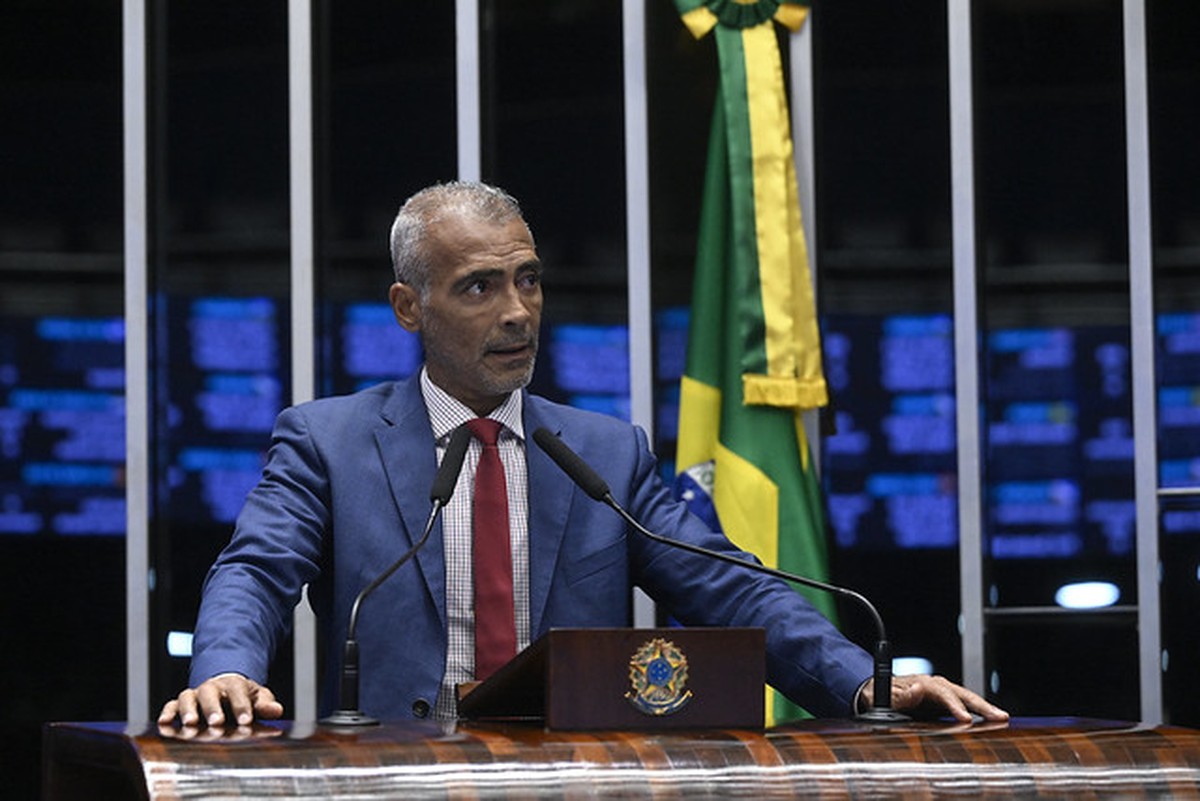 Romário Abandona PL e Apoia Eduardo Paes para Governar o Rio