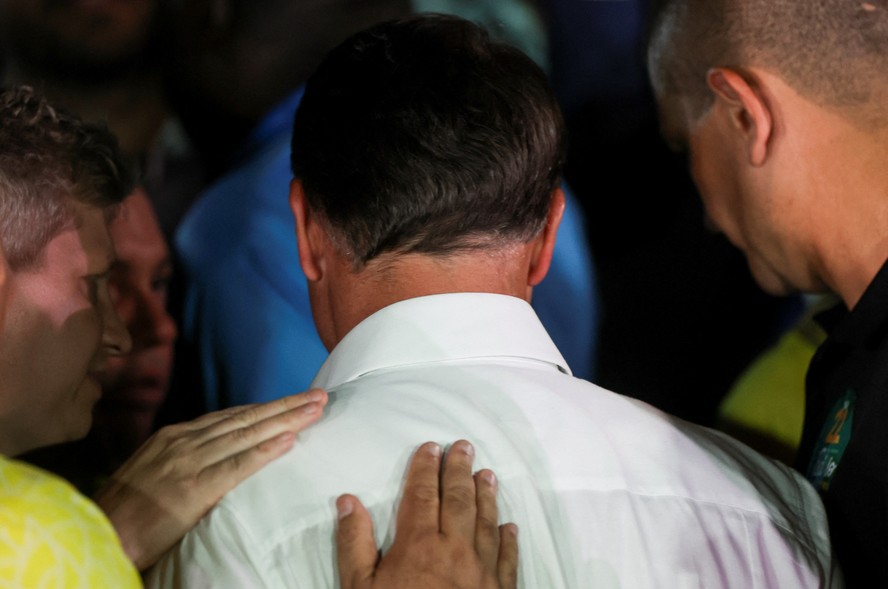 Flávio Bolsonaro não reconhece vitória de Lula e diz que vai pedir anulação do pleito | Eleições 2026 | Valor Econômico
