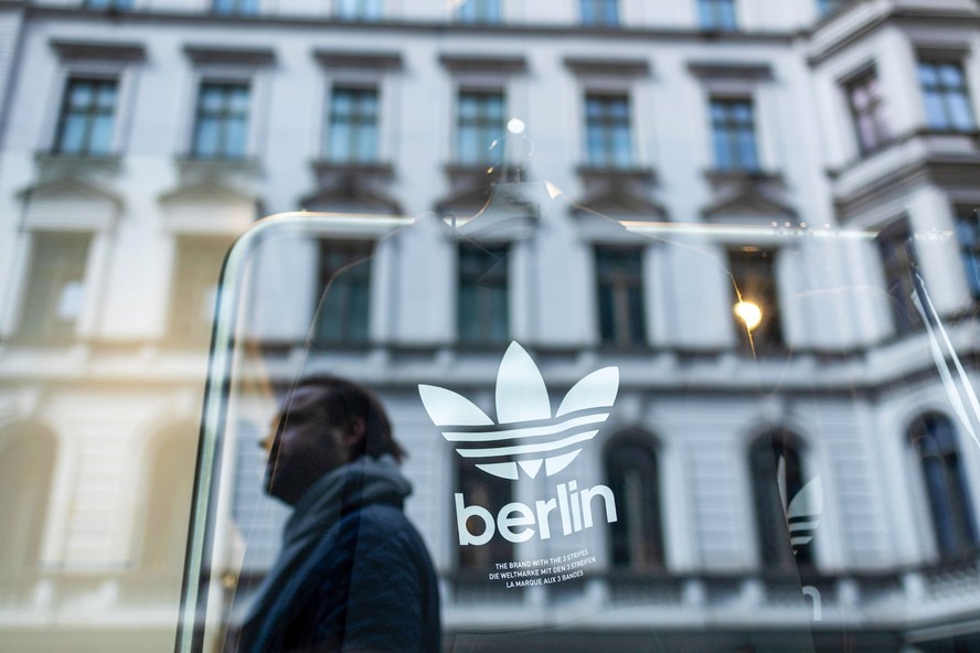 Adidas china bloomberg brasil outlet