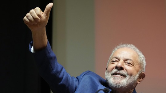 Lula deve anunciar nesta sexta-feira Haddad na Fazenda e outros quatro ministros