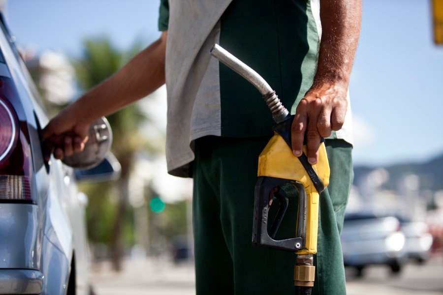 Refinaria de Mataripe aumenta gasolina e QAV, e mantém preço do diesel