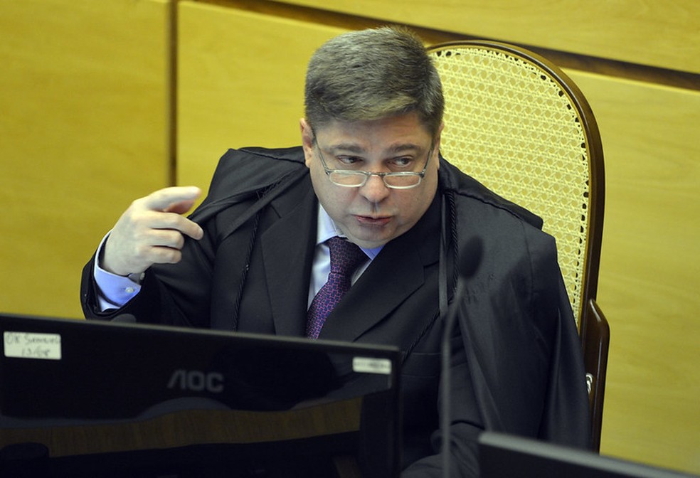Há três níveis de honrarias. Araújo, que é ministro substituto da Corte, recebeu o segundo deles, chamado de “Grande Oficial" — Foto: Divulgação/STJ